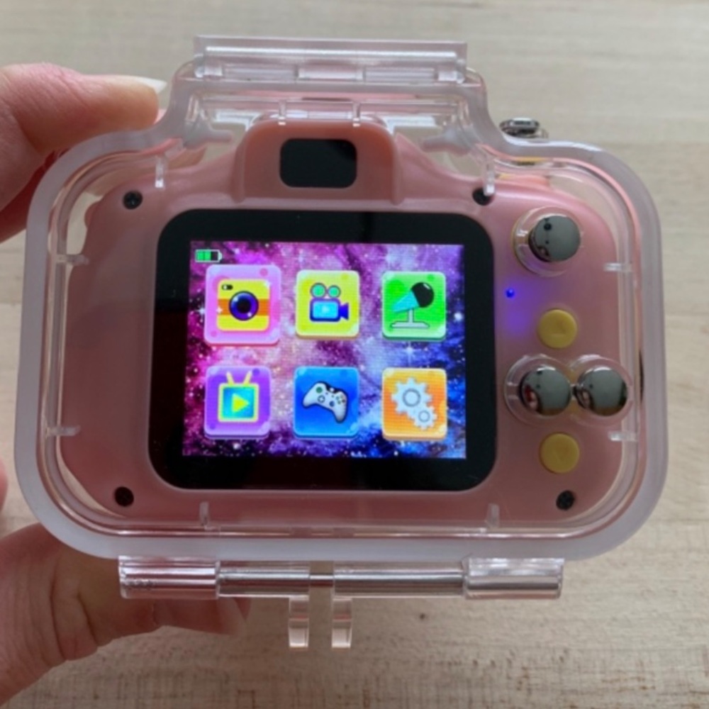 New Waterproof Camera Waterproof Camera for Kids with 32GB Card - Picture 8 of 12